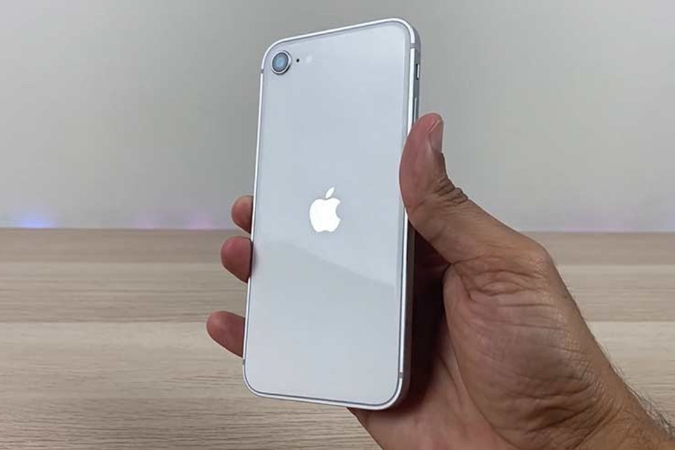 iPhone SE 3'ün görüntüleri sızdı; modifiye edilmiş iPhone 8