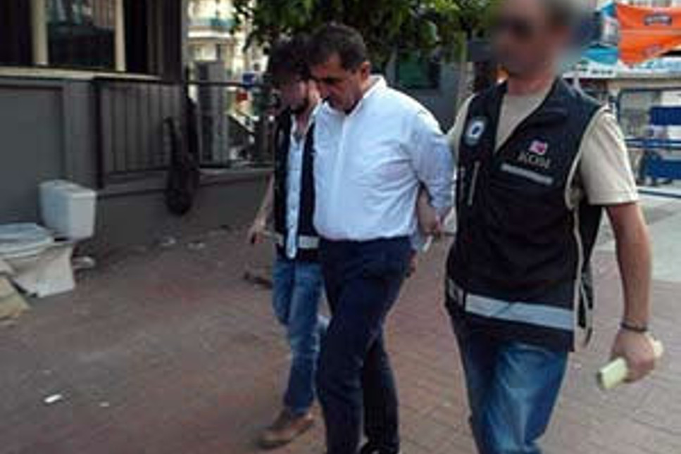 İzmir'de ‘Babalar grubu’nun şifresi çözüldü