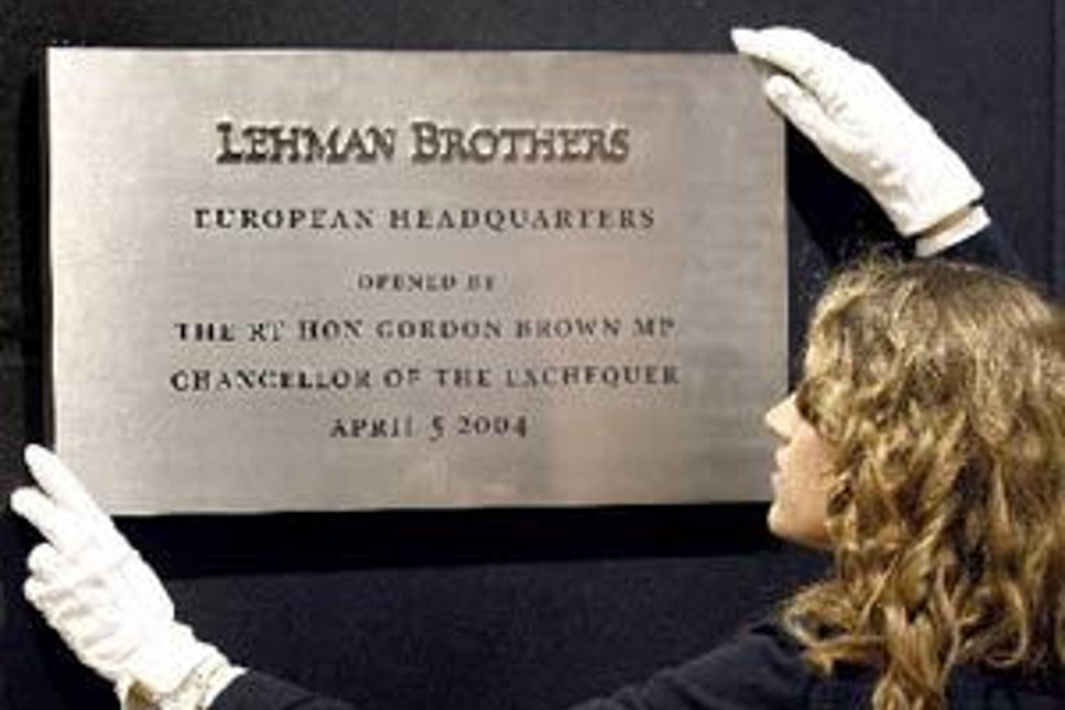 Batan Lehman Brothers'ın malları satışa çıkıyor