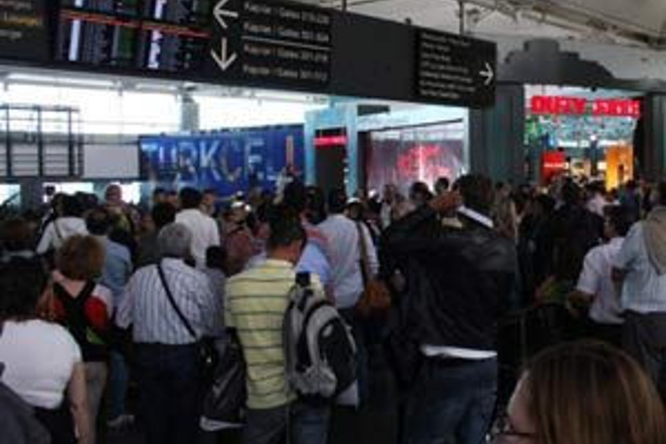 THY'de skandal: Hem fazla bilet sattı hem mağdurları uçağa almadı