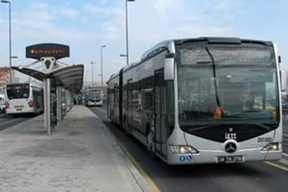 Metrobüslere yakıt tasarrufu için elektronik takip sistemi 