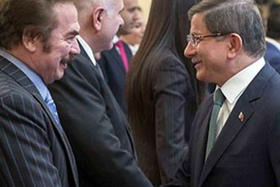 Başbakan Davutoğlu ve Orhan Gencebay arasında ilginç diyaloğ