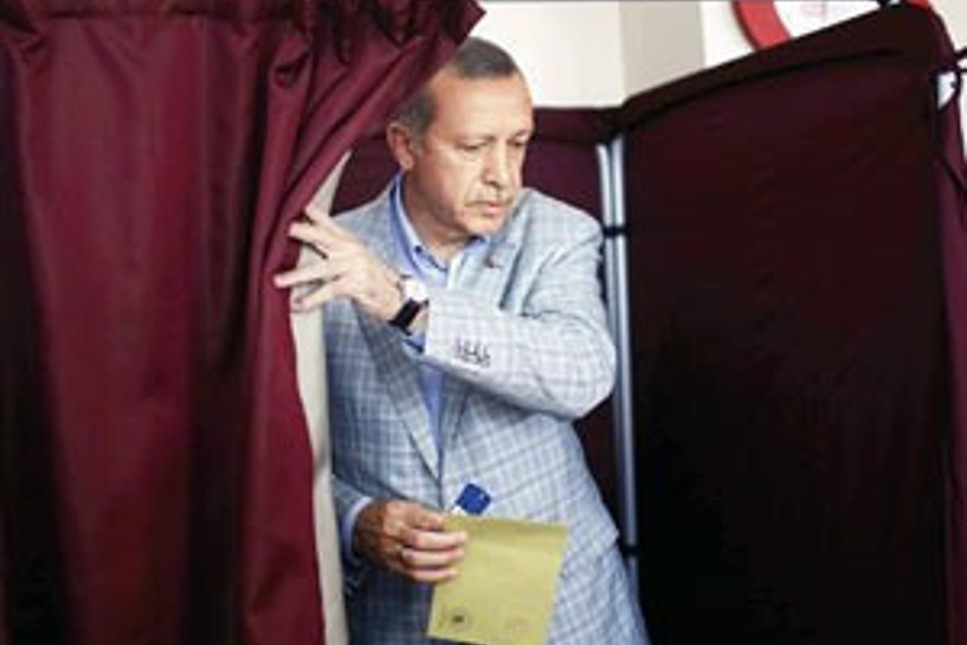 Recep Tayyip gitti, AKP indi