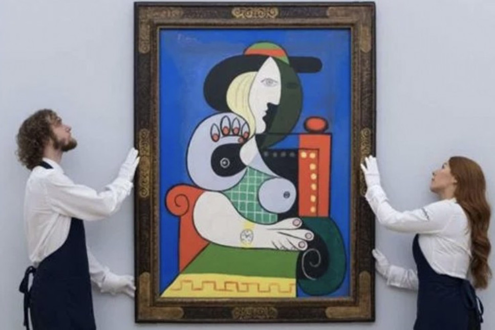 Picasso'nun 'Saatli Kadın' tablosu 139 milyon dolarla rekor kırdı