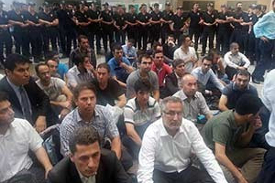 49 polisden 30'u serbest, 11 tutuklama