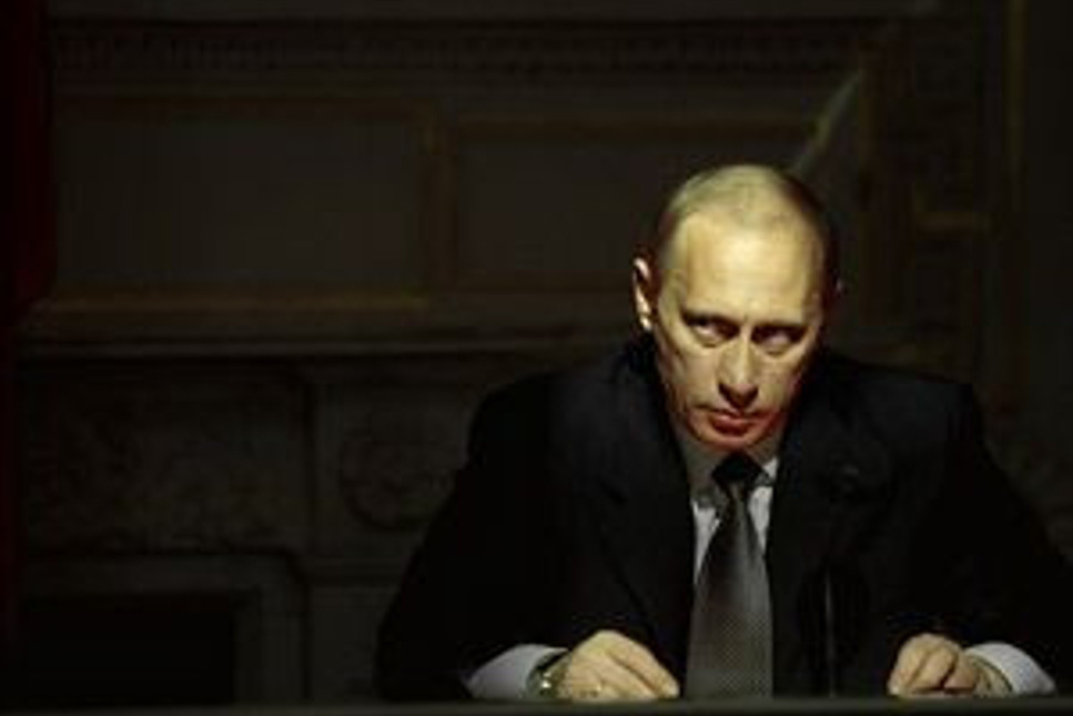 Putin, Chavez'e Türk müteahhitleri önerdi