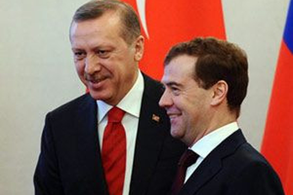 Medvedev'den şok haber: Türkiye ile projeleri durdurma talimatı