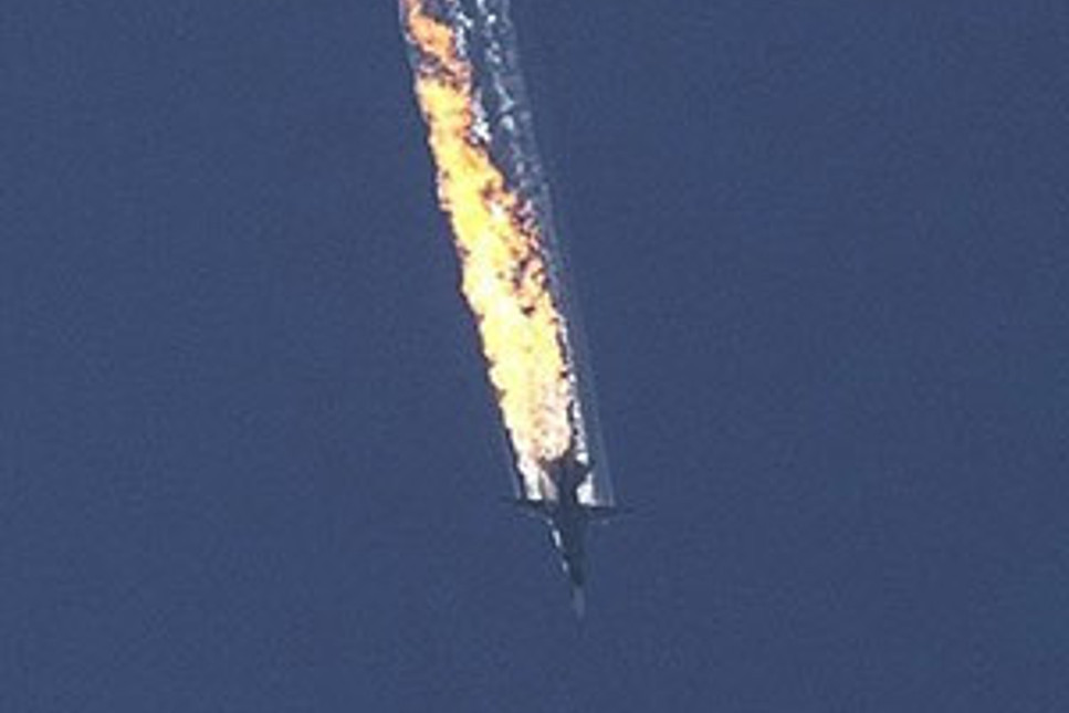 Türk jetleri Rus savaş uçağını vurdu: İşte görüntüler