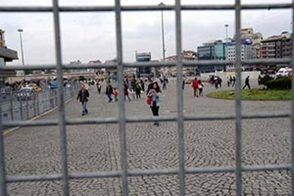 Taksim'e giden tüm yollar kapalı: İşte 1 Mayıs yasakları
