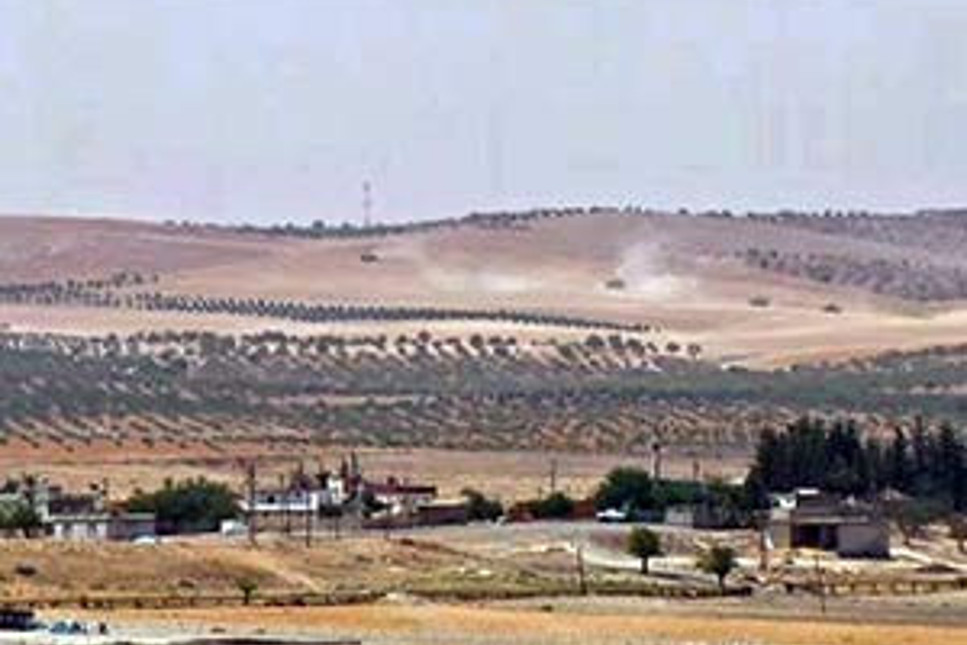 Türk tankları Suriye topraklarına girdi
