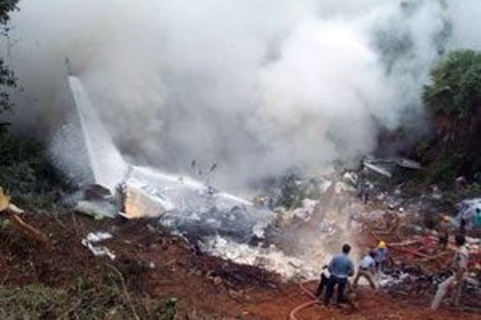 Venezuela'da uçak düştü: 23 kişi kurtuldu 