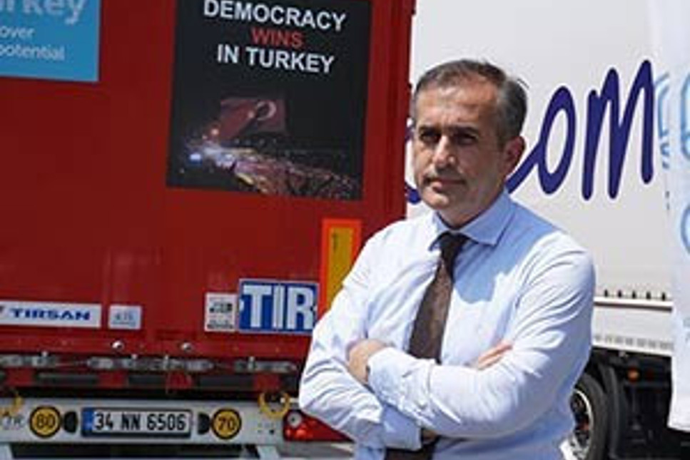 65 Bin TIR'a ilan: Türkiye'de demokrasi kazandı