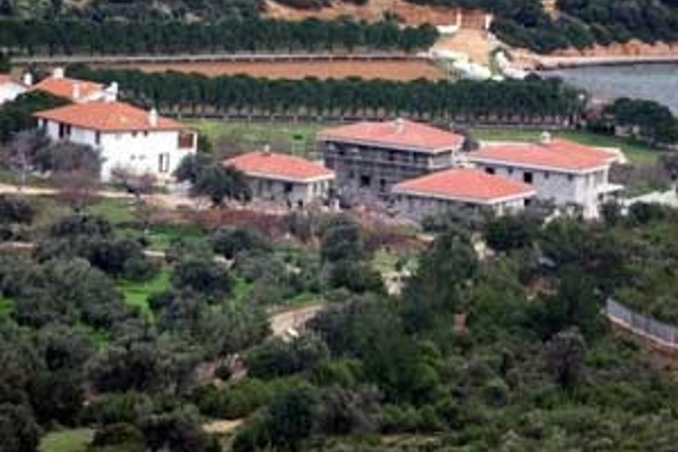Kaçak Urla Villaları'na 678 m² güneşlenme iskelesi