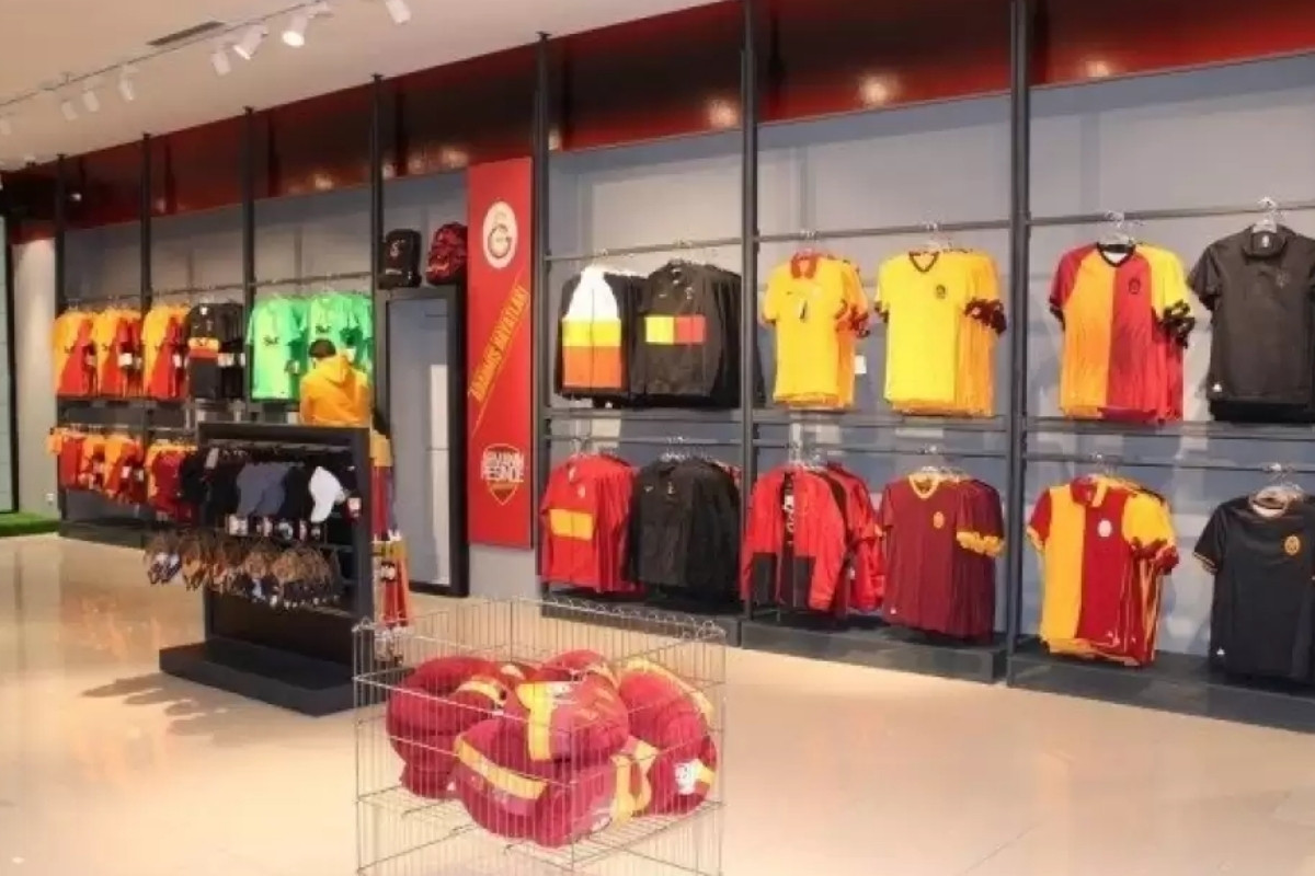 Galatasaray Store, 2024-2025 sezonunda 95 milyon euro ciro beklentisiyle kulübe önemli bir gelir kapısı sağladı