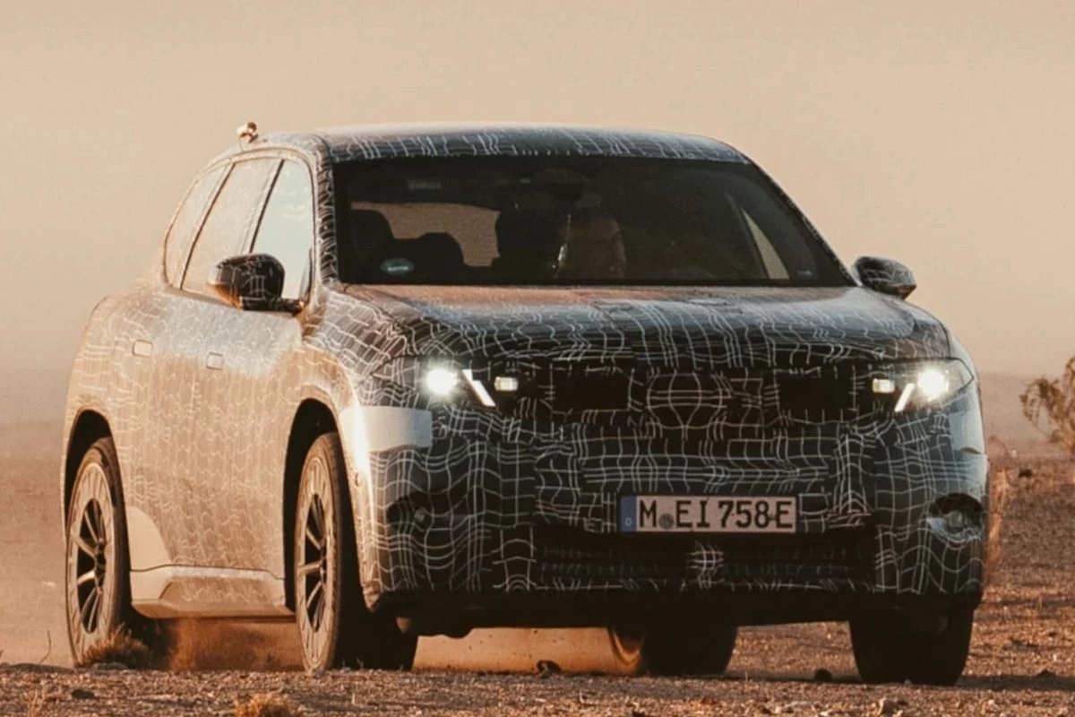 BMW tarihindeki en kapsamlı yatırımına hazırlanıyor, 40'ın üzerinde yeni veya güncellenmiş araç yollarda olacak