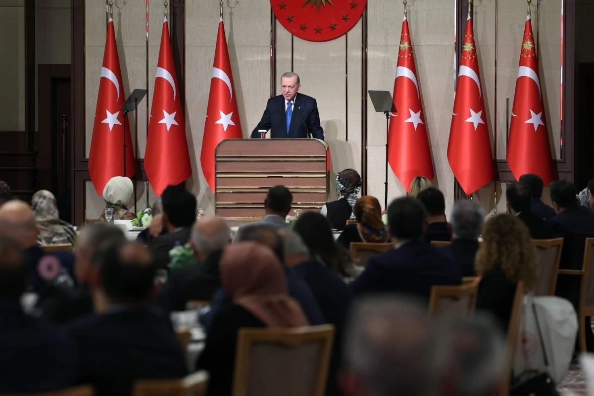 Cumhurbaşkanı Erdoğan: Vatandaşın helal lokmasına göz dikenlerin heveslerini kursaklarında bırakacağız