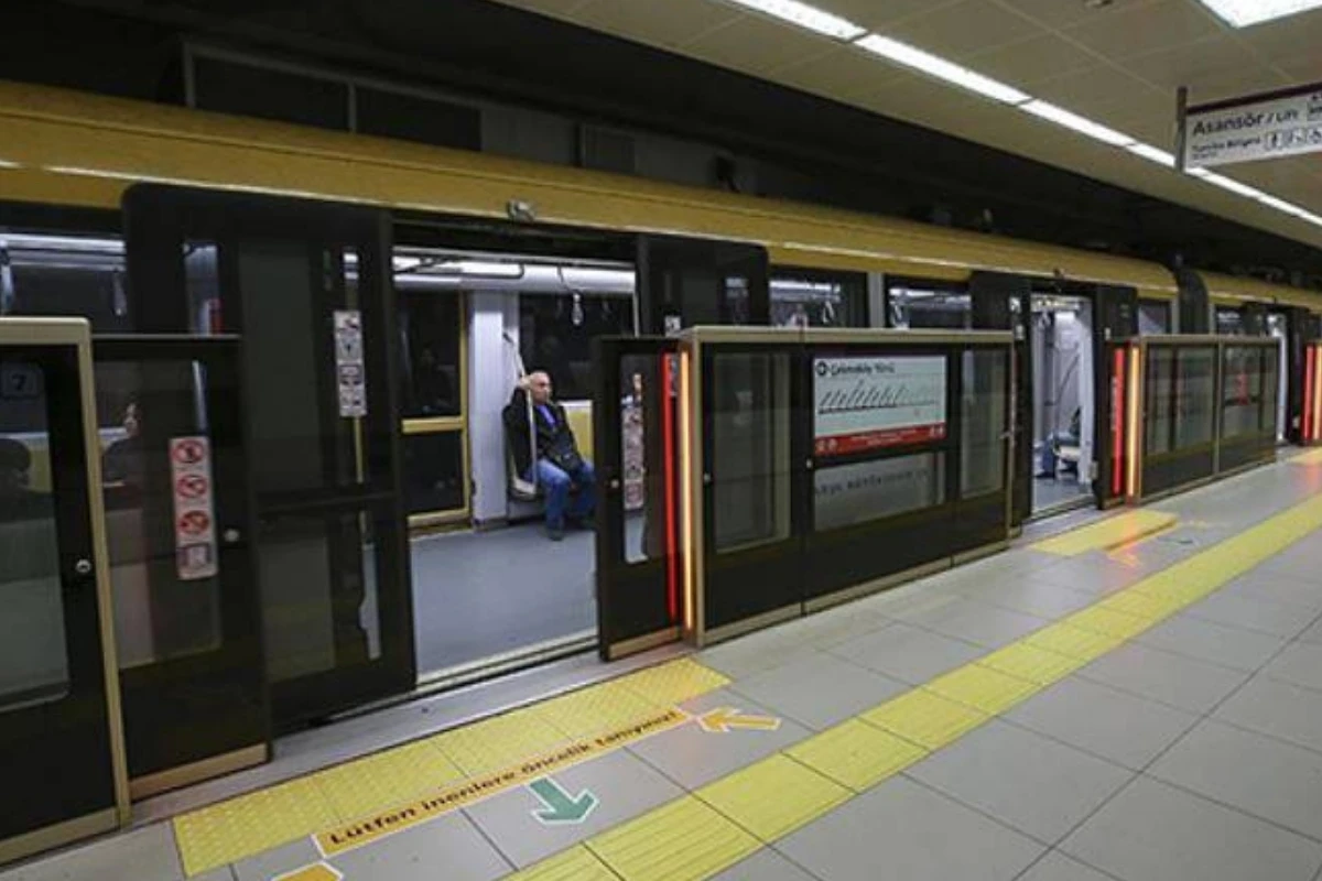 İstanbul Büyükşehir Belediyesi'nde bir metro hattının yönetimi, İBB'den alınıp Ulaştırma ve Altyapı Bakanlığı’na devredildi