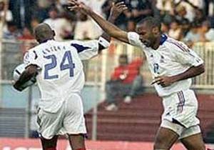 Anelka'dan Fransa'ya gol selamı