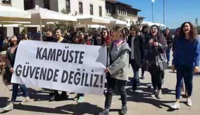 Koç Üniversitesi öğrencilerinden eylem: Kampüste güvende değiliz!